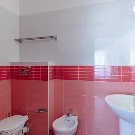 Luminoso Vicino Al Vaticano * روما